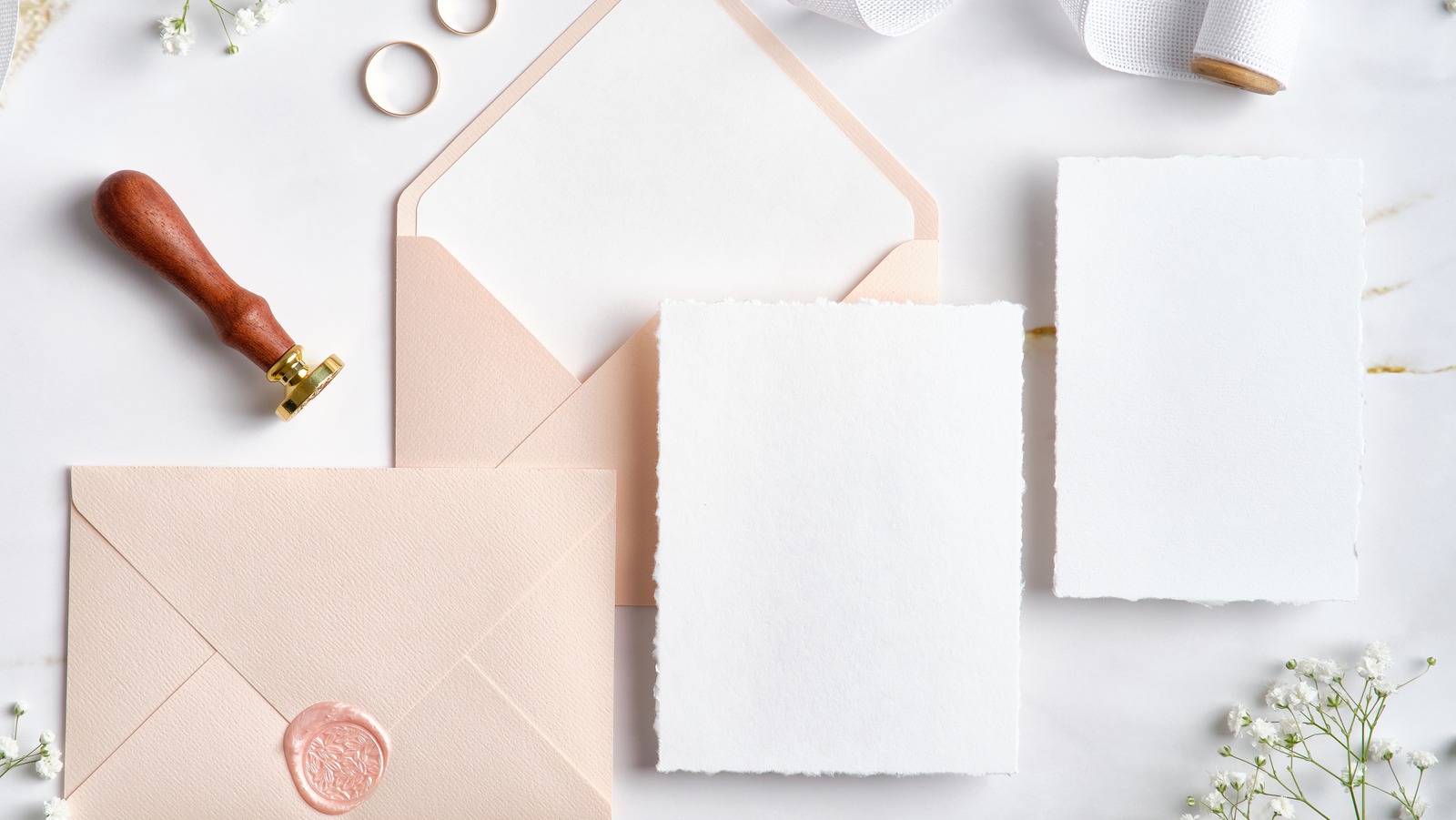 How Much Do Wedding Invitations Cost?