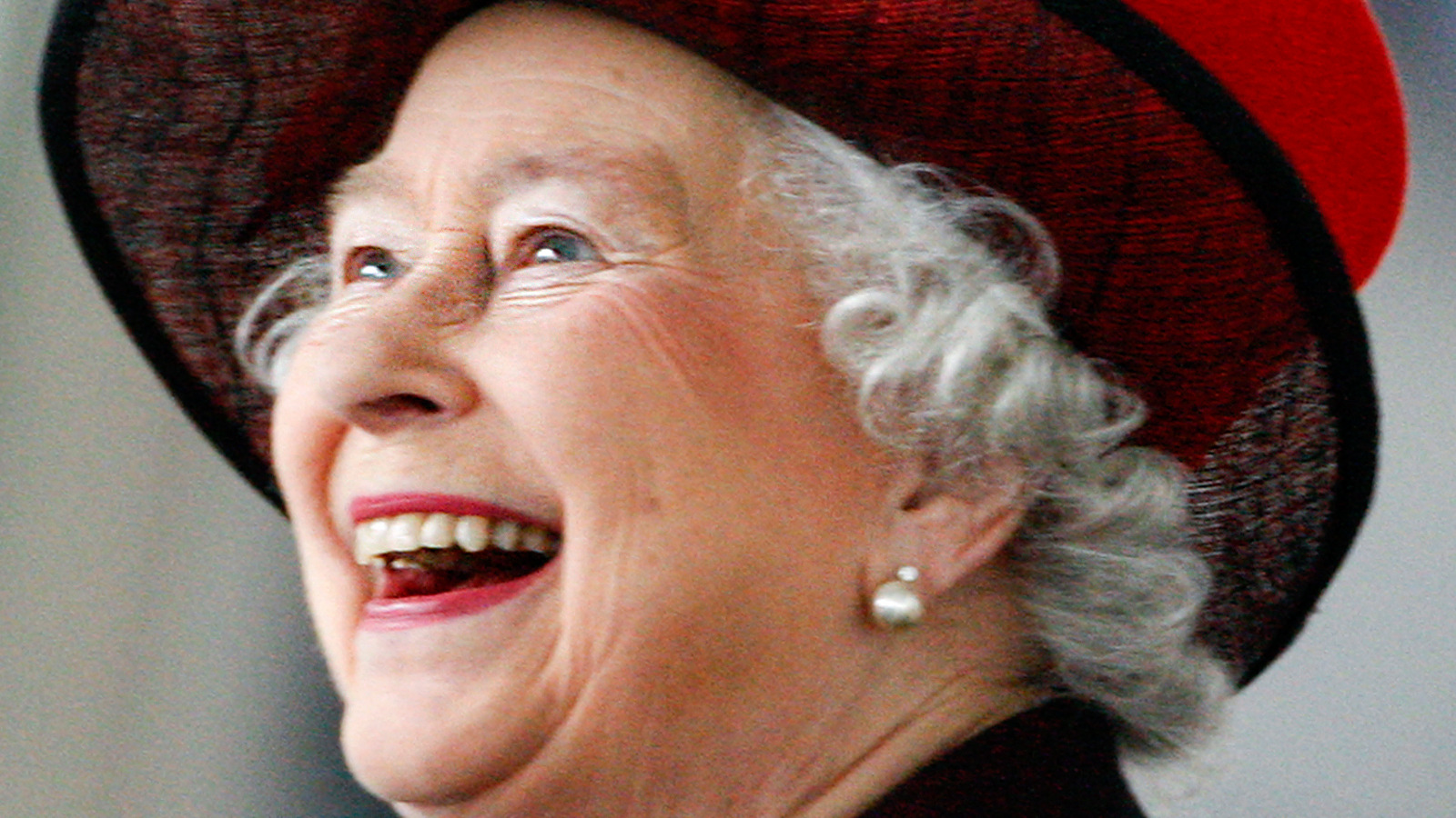 Here's How The Queen Will Spend Christmas This Year