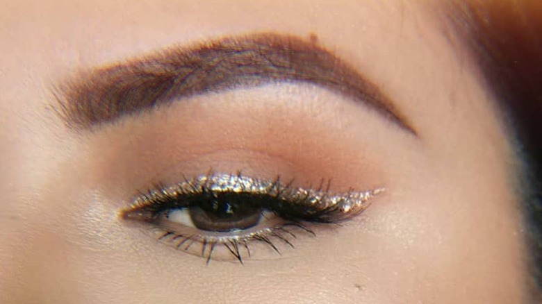 glitter eyeliner