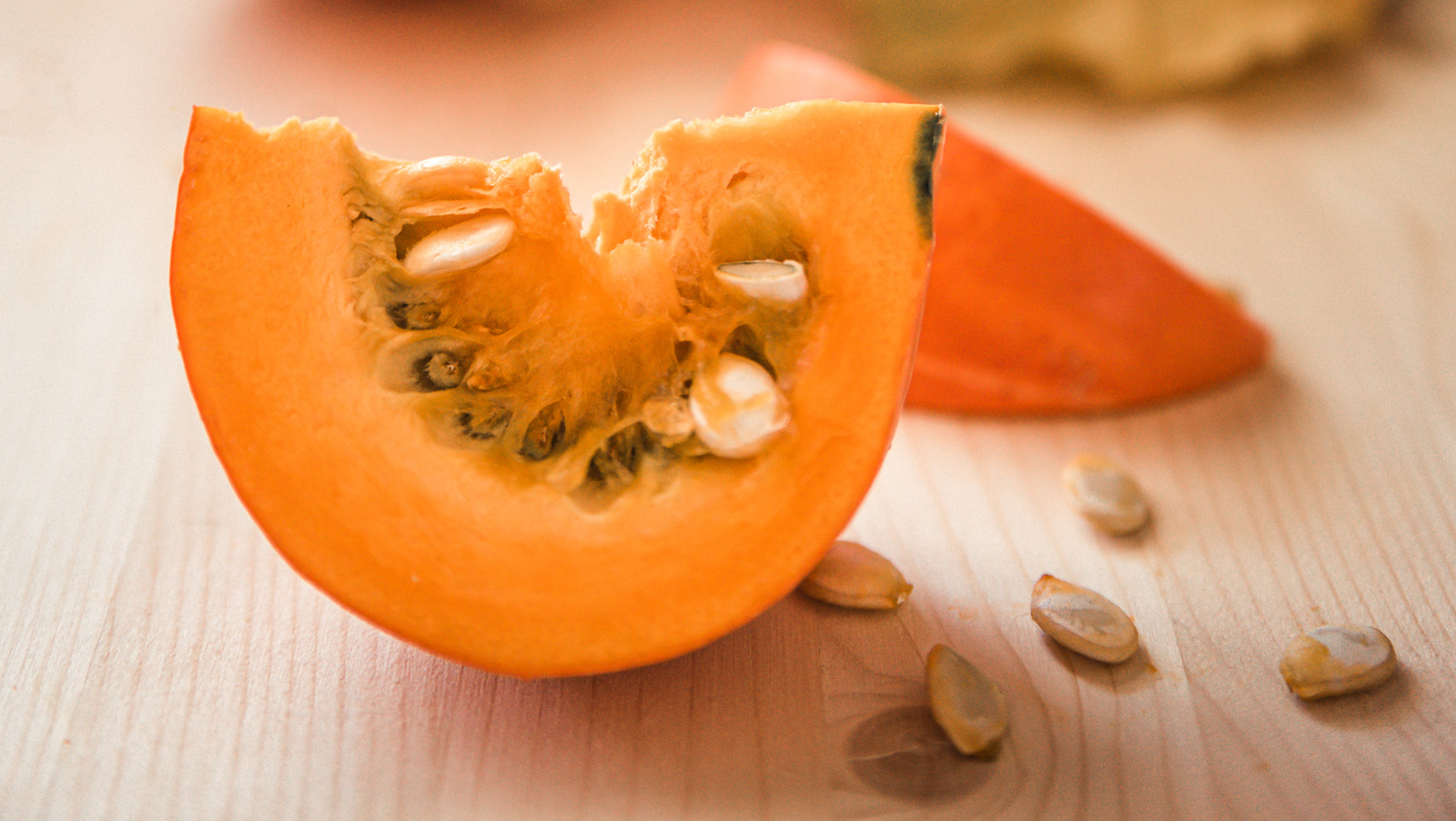 here-s-how-to-roast-pumpkin-seeds-the-right-way