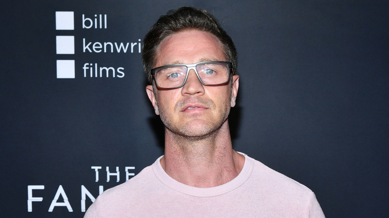 Devon Sawa posing in glasses 