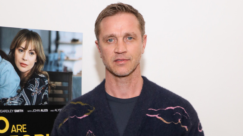 Devon Sawa smirking 