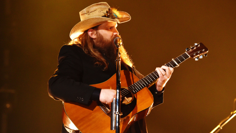 Chris Stapleton performing