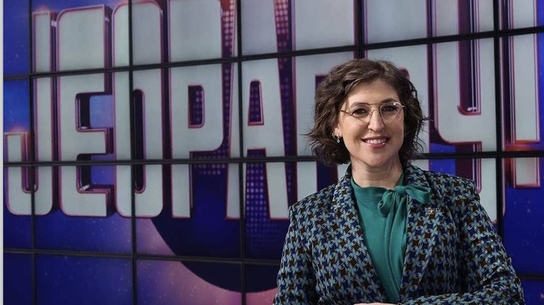 Mayim Bialik hosting Jeopardy! in her blazer