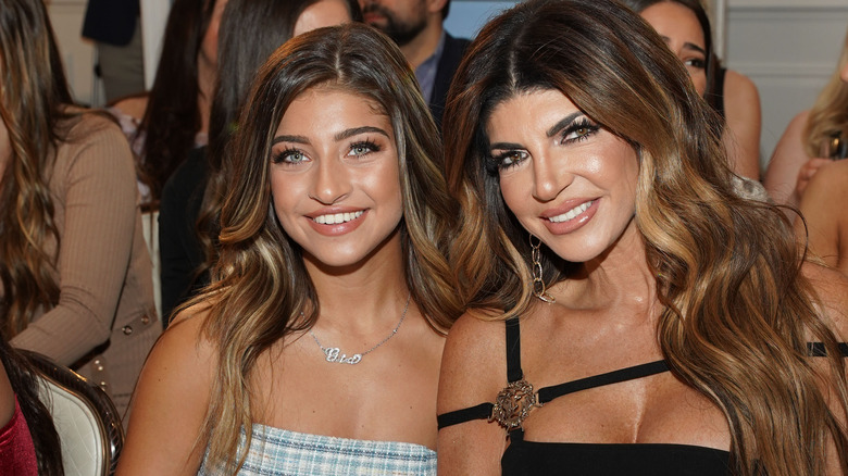 Teresa and Gia Giudice pose together