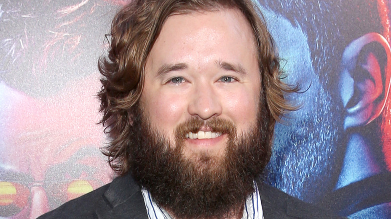 Haley Joel Osment poses on the red carpet