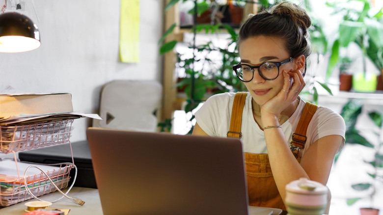 Woman working on her laptop