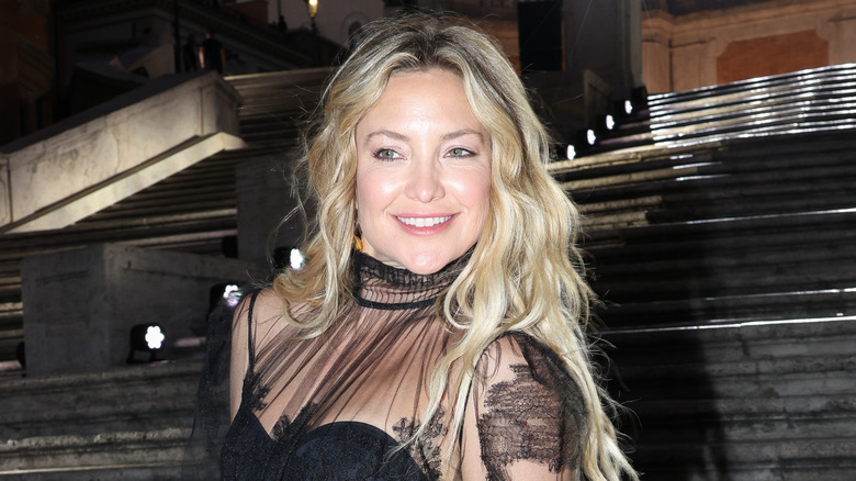 Kate Hudson posing in Italy 