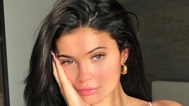 Kylie Jenner takes a makeup free photo