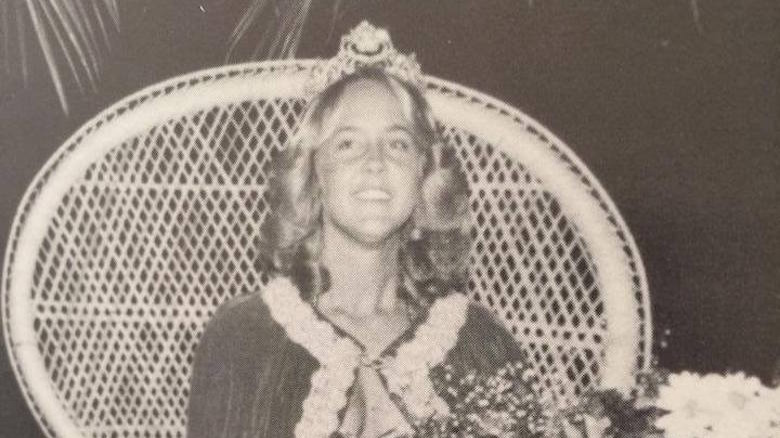 Erin Murphy as prom queen