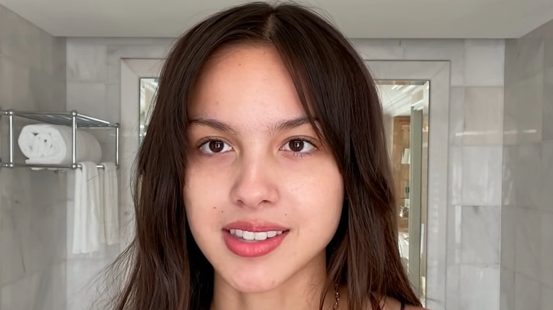 Olivia Rodrigo makeup free