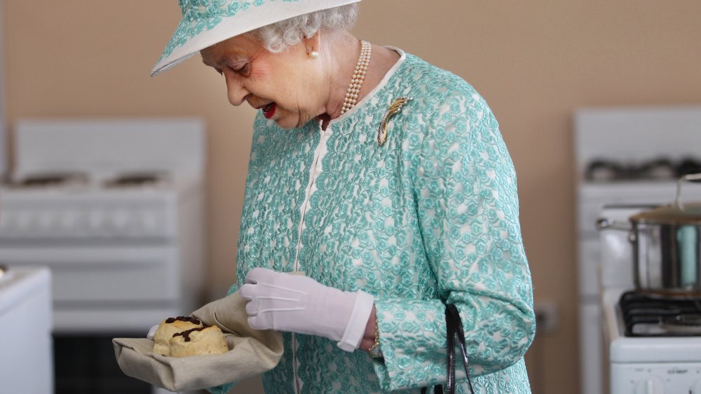 Queen Elizabeth pastry