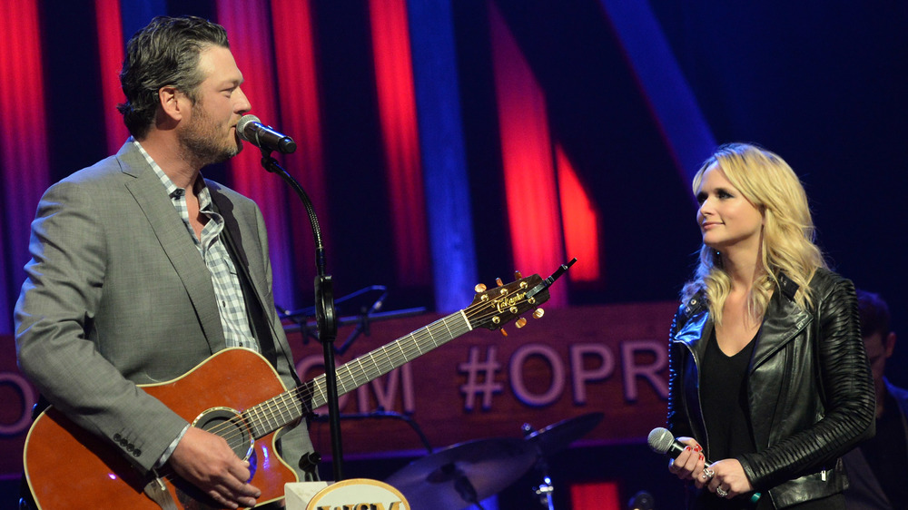 Blake Shelton and Miranda Lambert singing