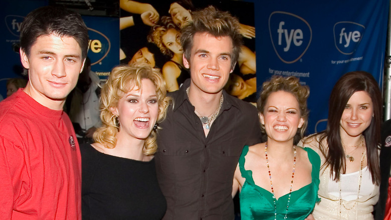 James Lafferty, Hilarie Burton-Morgan, Tyler Hilton, Bethany Joy Lenz, and Sophia Bush