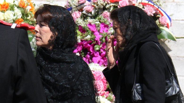 Prince Albert's sisters in mourning