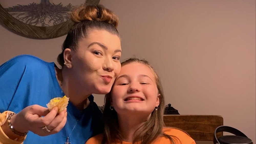 Amber Portwood poses with daughter Leah