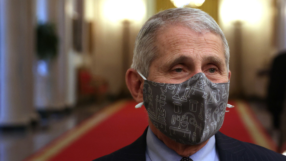 Dr. Anthony Fauci wearing mask