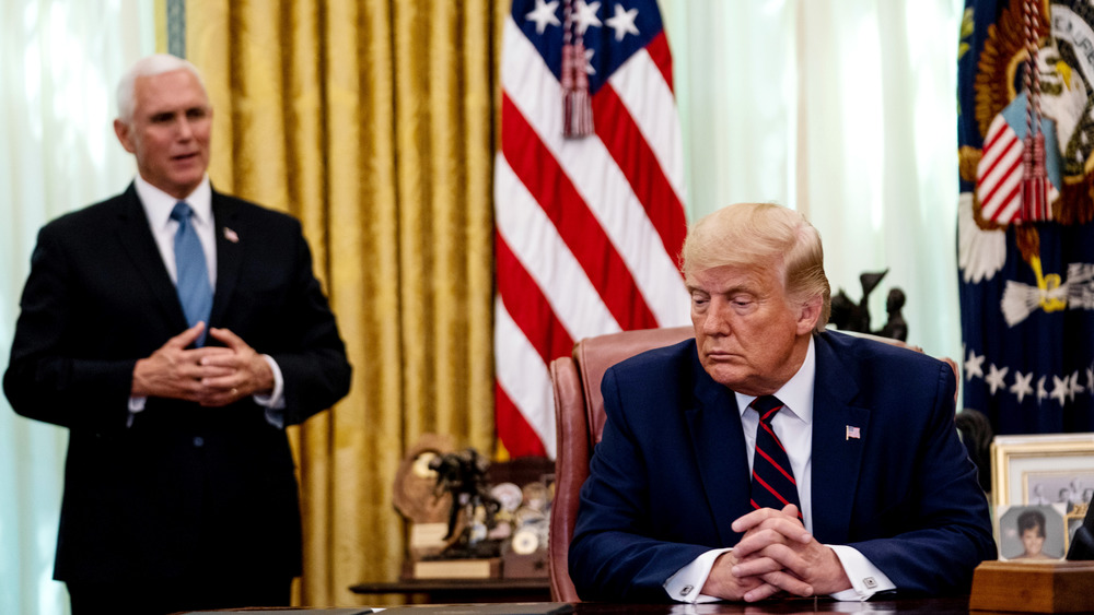 Mike Pence and Donald Trump in Oval Office