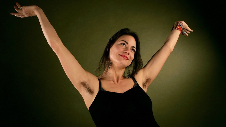 Tracie Dinwiddie showing off armpit hair