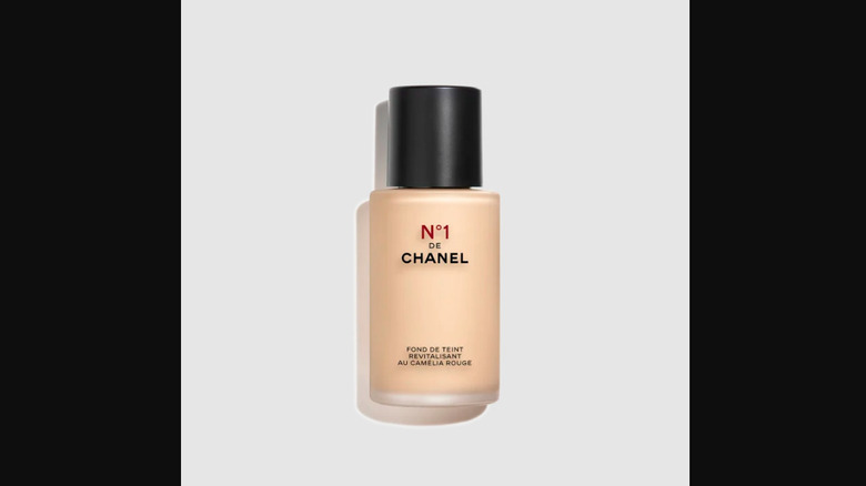 Chanel N°1 de Chanel Revitalizing Foundation