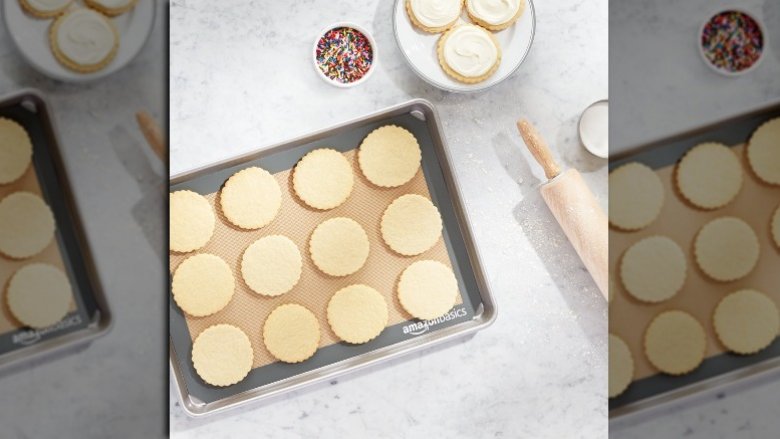 AmazonBasics Silicone Baking Mat - 3-Piece Set