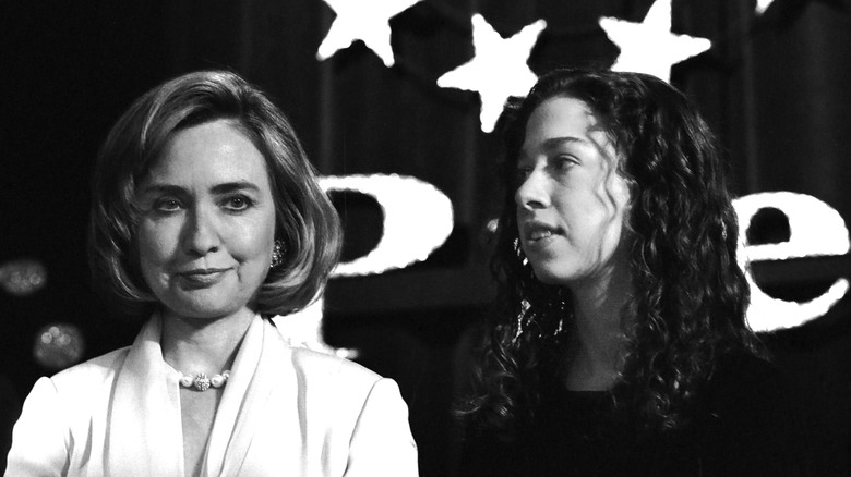 hillary and chelsea clinton in 1990s