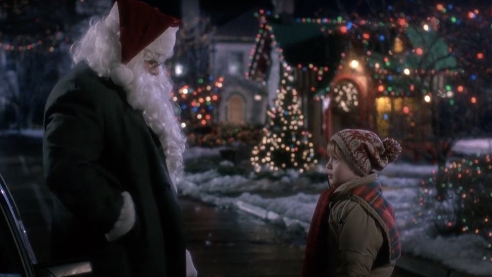 Santa and Kevin in Home Alone