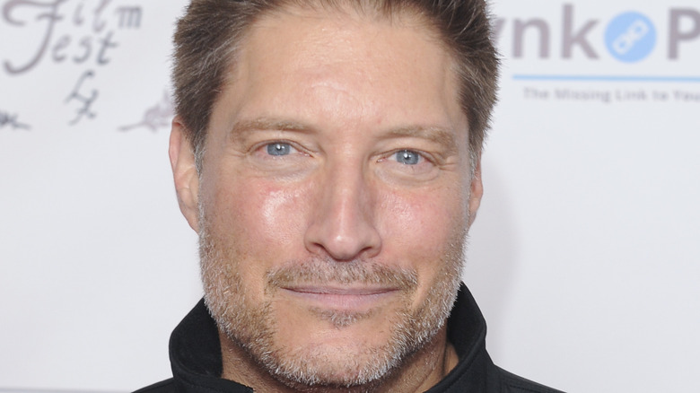 Sean Kanan posing