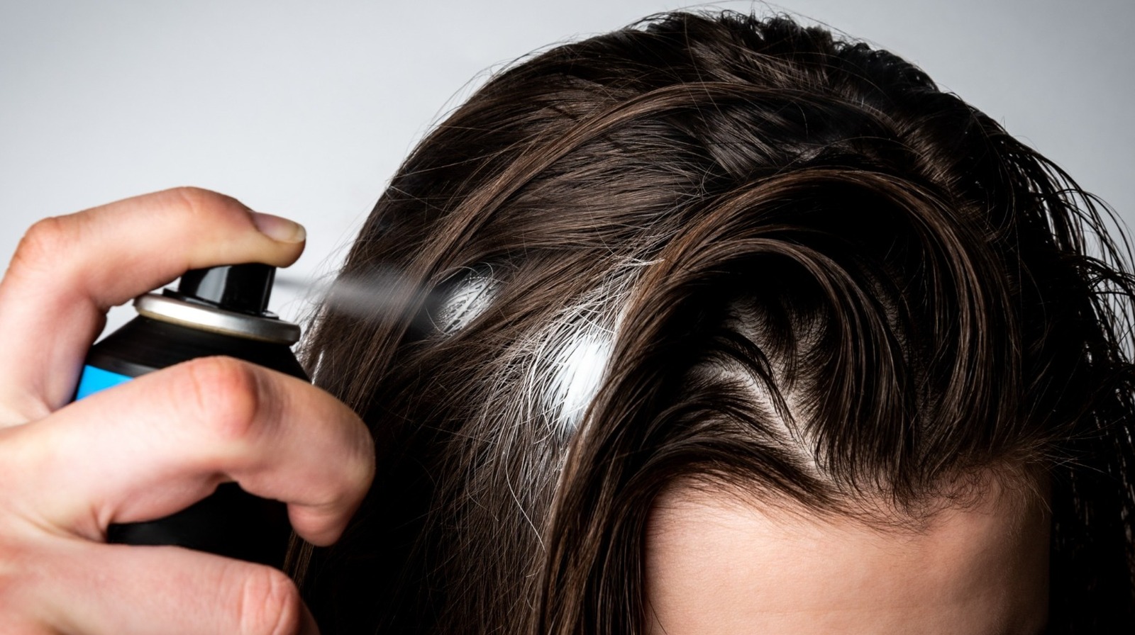 How Does Dry Shampoo Actually Work 