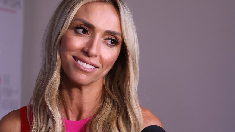 Giuliana Rancic smiling