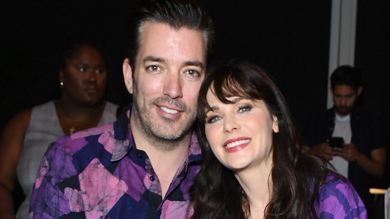 Zooey Deschanel and Jonathan Scott smiling