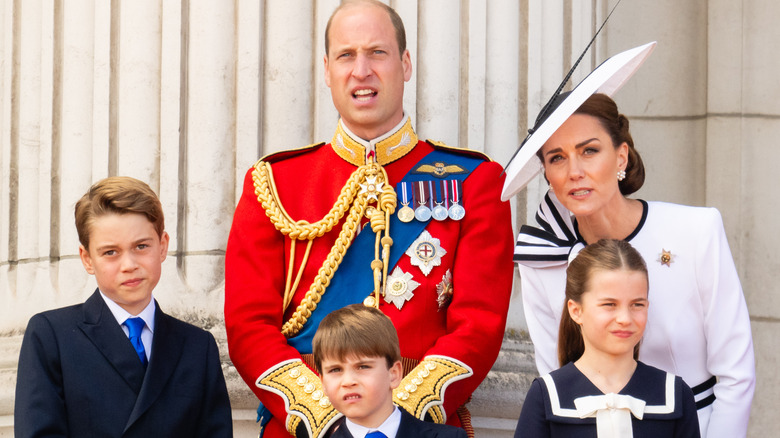 Kate Middleton and Prince William along with their children