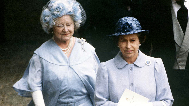 Queen Elizabeth II and the Queen Mother in 1982