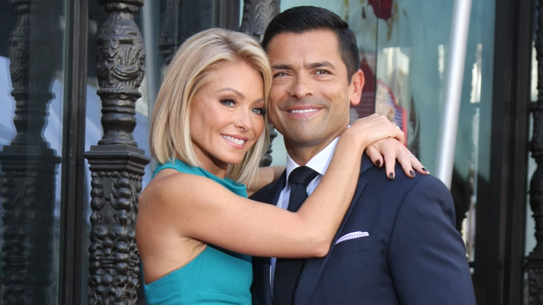 How Kelly Ripa And Mark Consuelos Manage Work-Life Balance