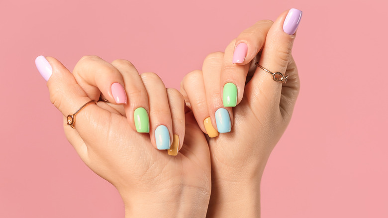 how-long-should-gel-nail-polish-last-after-a-manicure