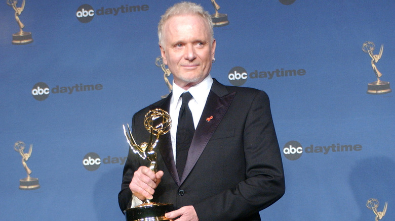 Anthony Geary holding 2006 Emmy