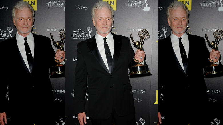 Anthony Geary holding 2015 Emmy