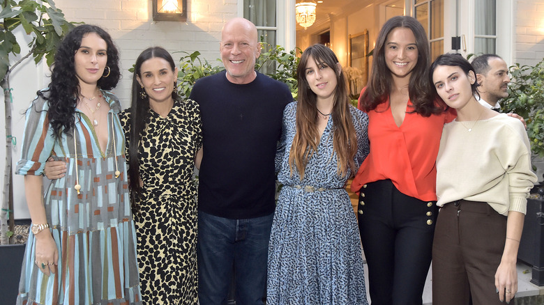 Rumer Willis, Demi Moore, Bruce Willis, Scout Willis, Emma Heming Willis and Tallulah Willis all smiling