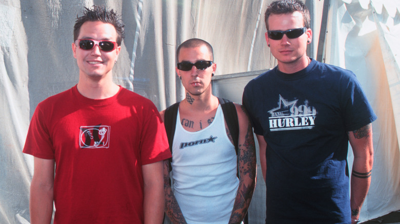 Mark Hoppus, Travis Barker, Tom DeLonge, 1999