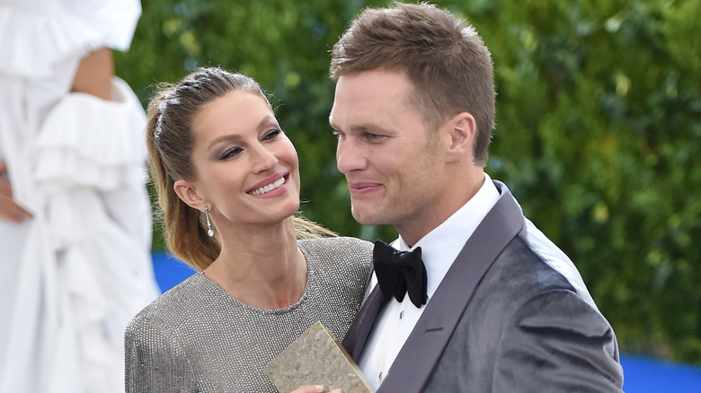 Tom Brady and Gisele Bundchen posing together