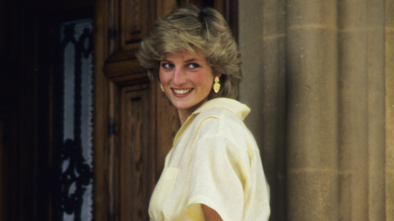 Princess Diana looking over her shoulder