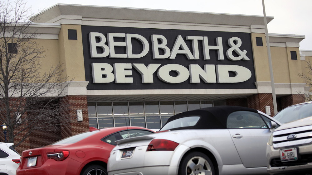 Exterior shot Bed Bath and Beyond
