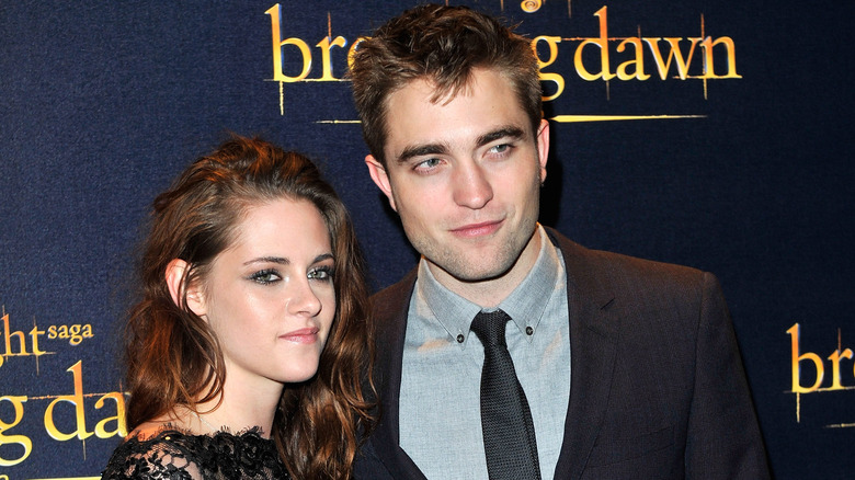 Kristen Stewart and Robert Pattinson pose together