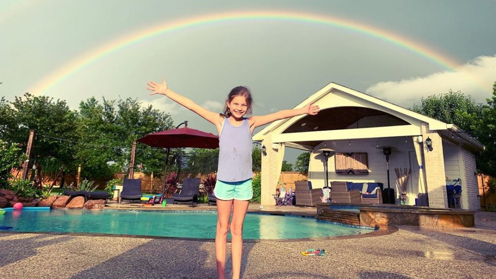 OutDaughtered's Blayke Busby outside of home the Busby family home