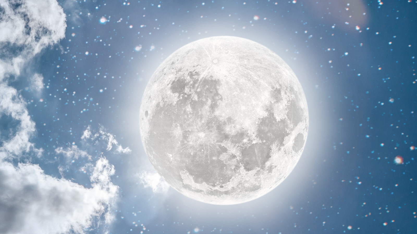 How The Feb 16 Full Moon Will Affect You If You're A Capricorn