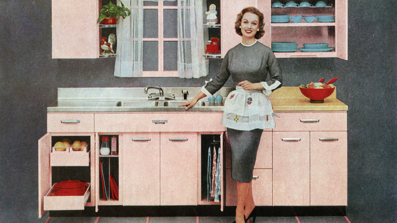 1950s housewife in the kitchen