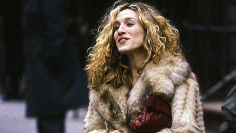 carrie bradshaw outfit with vintage fur coat