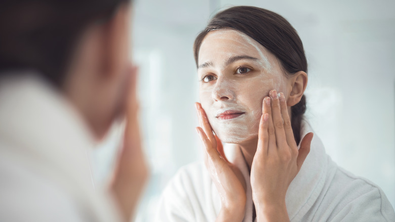 How To Deal With Hormonal Acne During Menopause