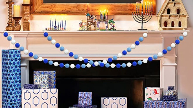 Hanukkah garland