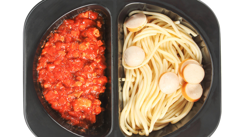 Pasta and sauce stored separately